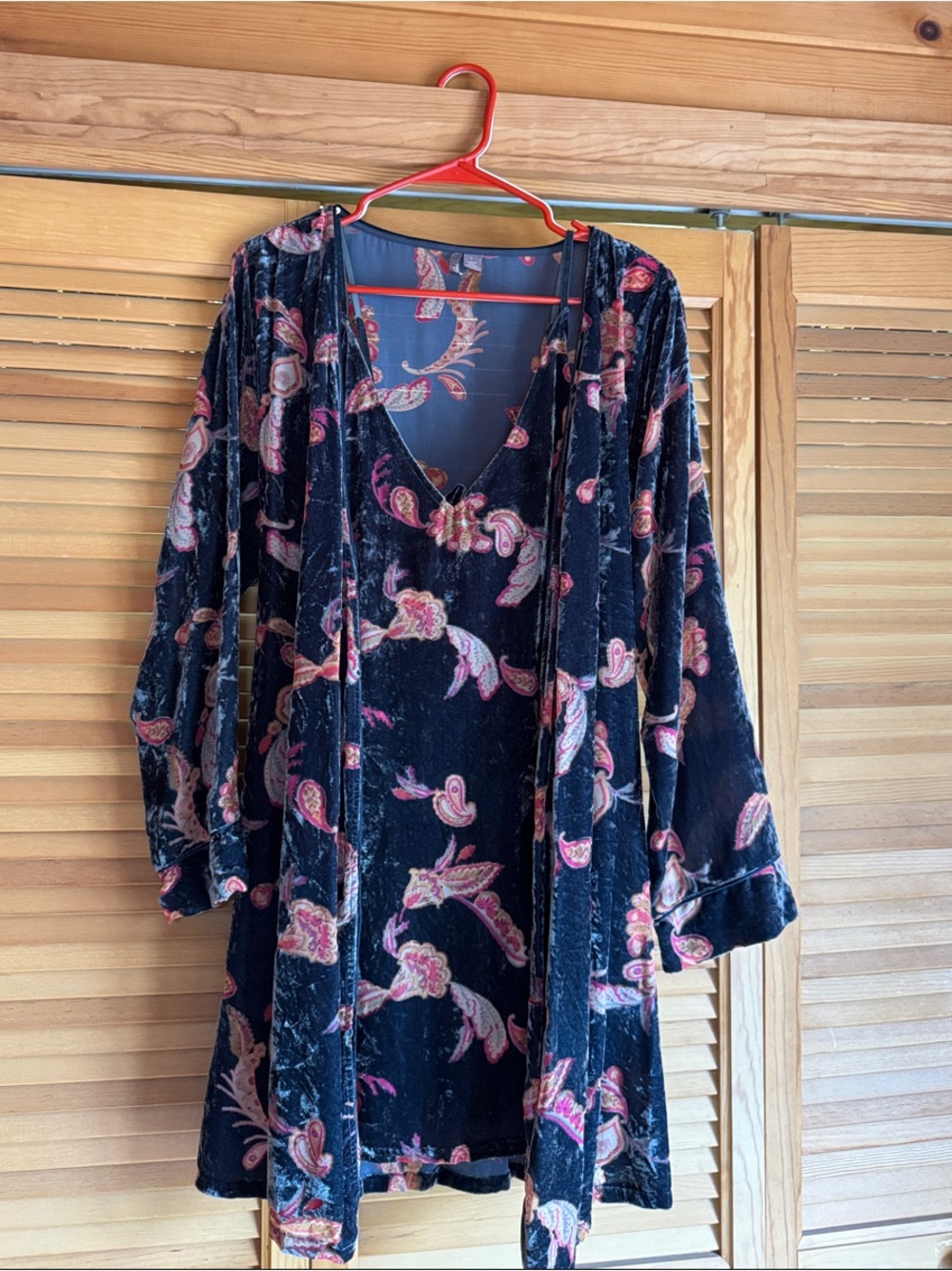 Nordstrom Velvet Floral Nightdress and Robe Set -Navy and Pink NWOT